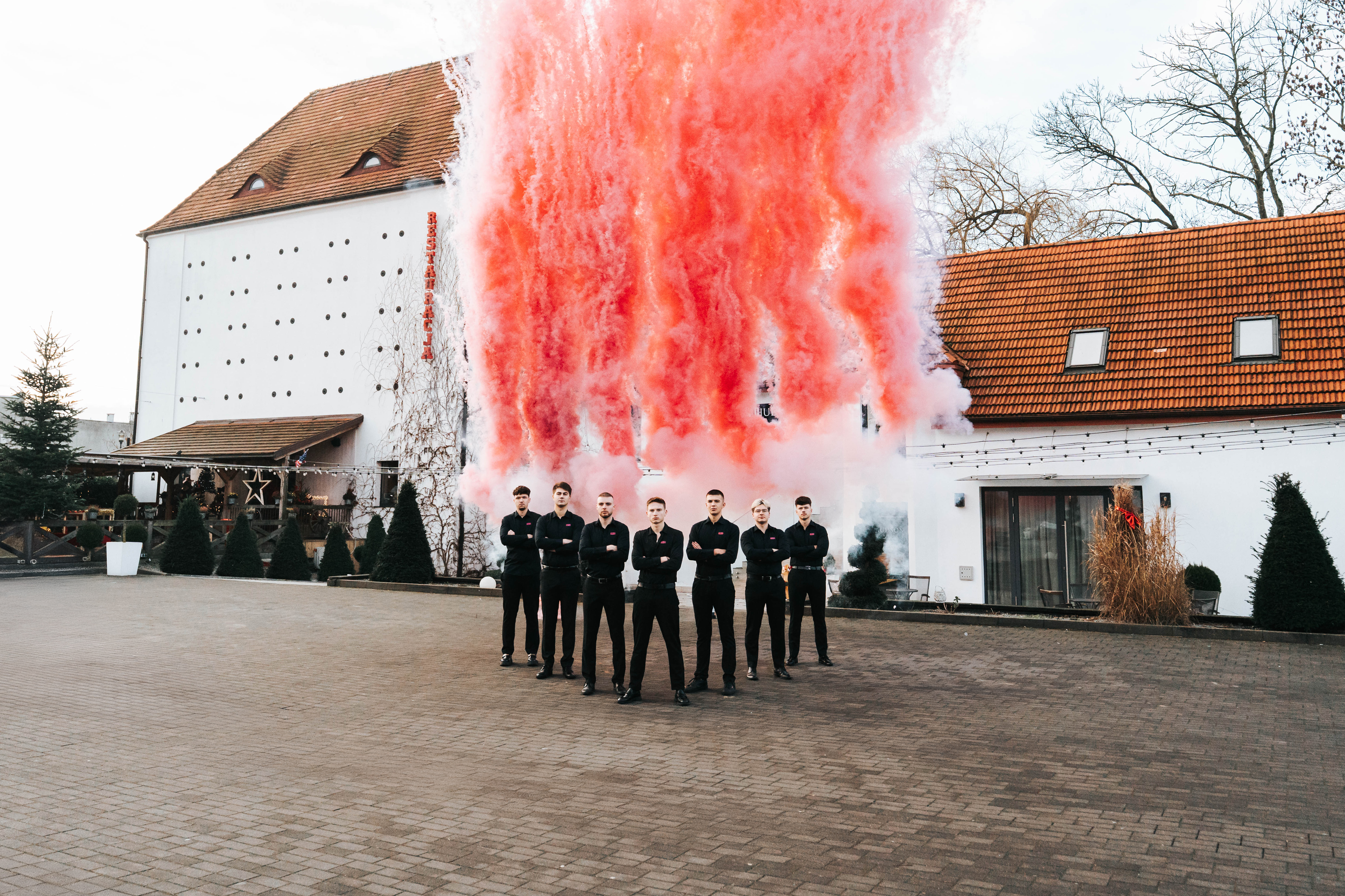 Ciężki dym na pierwszy taniec - magiczne efekty specjalne